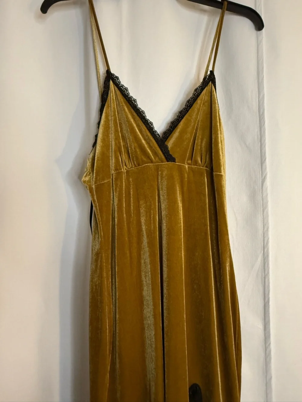 Forever 21 Mustard Velvet Slip Midi Dress with Black Lace Trim - Picture 2 of 3